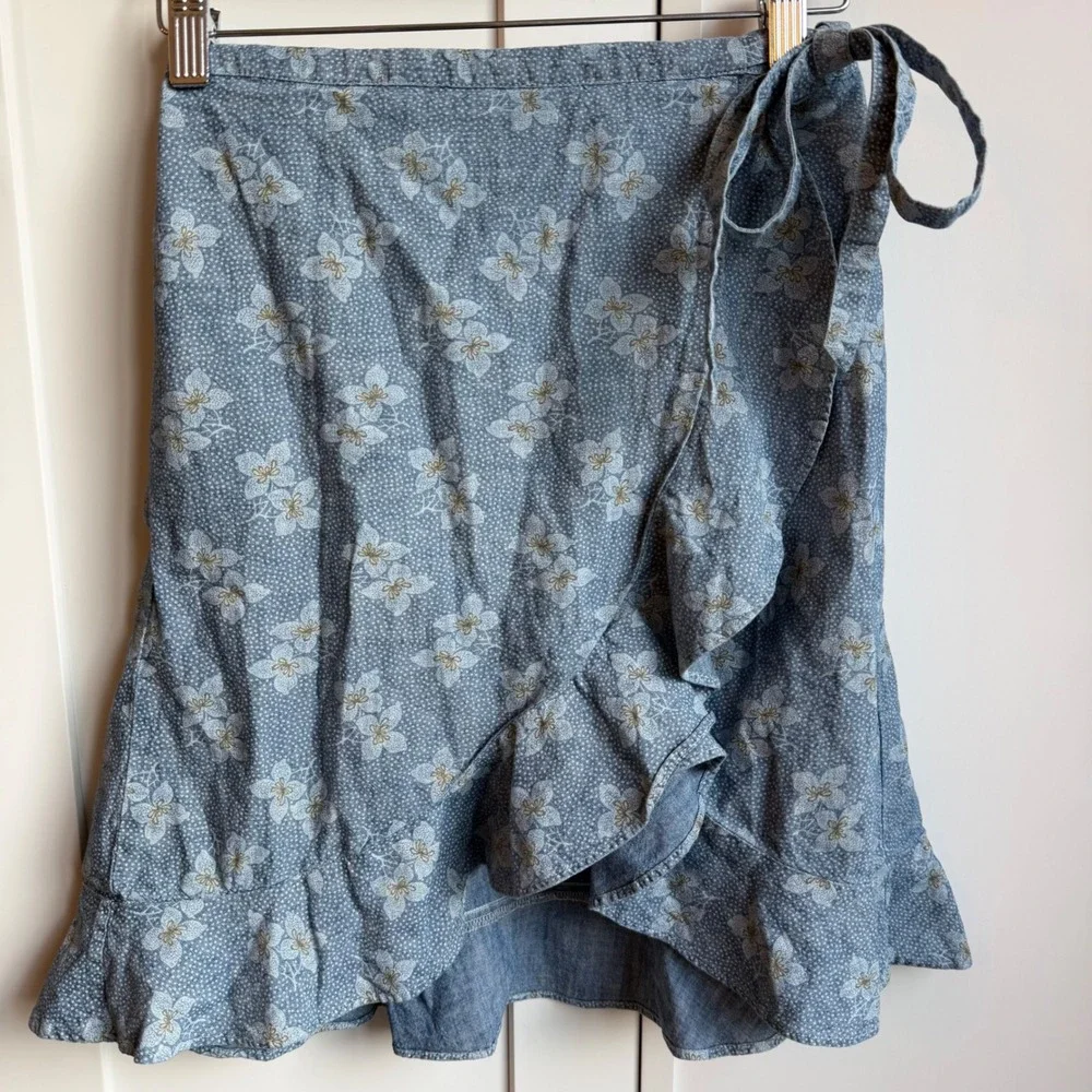 J.Crew Faux‎ Wrap Skirt Women XS Blue Floral Chambray Ruffle Mini Cottagecore